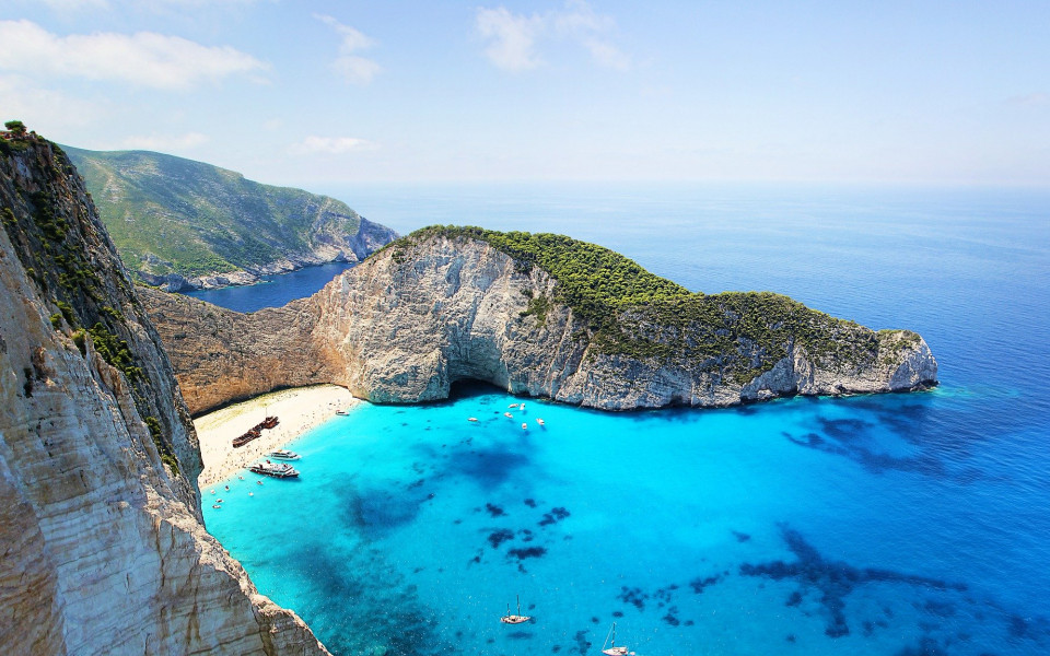 Bucht mit Schiffswrack auf Zakynthos